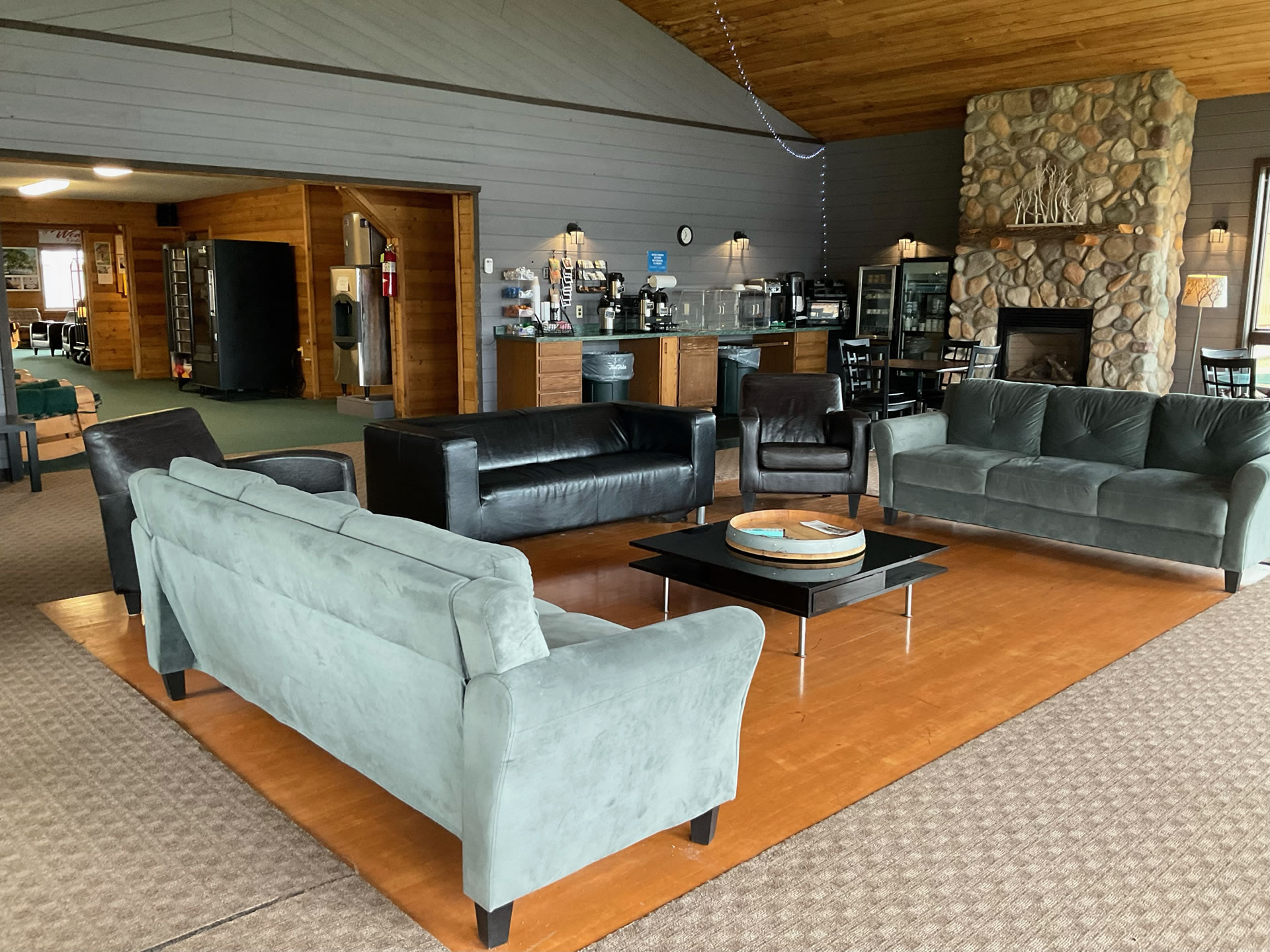 80 Room Hotel, Motel, Rentals : Great Northern, Mercer Wisconsin